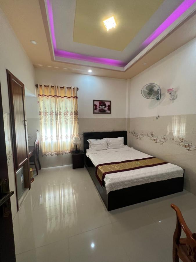 Ngoc Nam Hotel Ham Tan Buitenkant foto