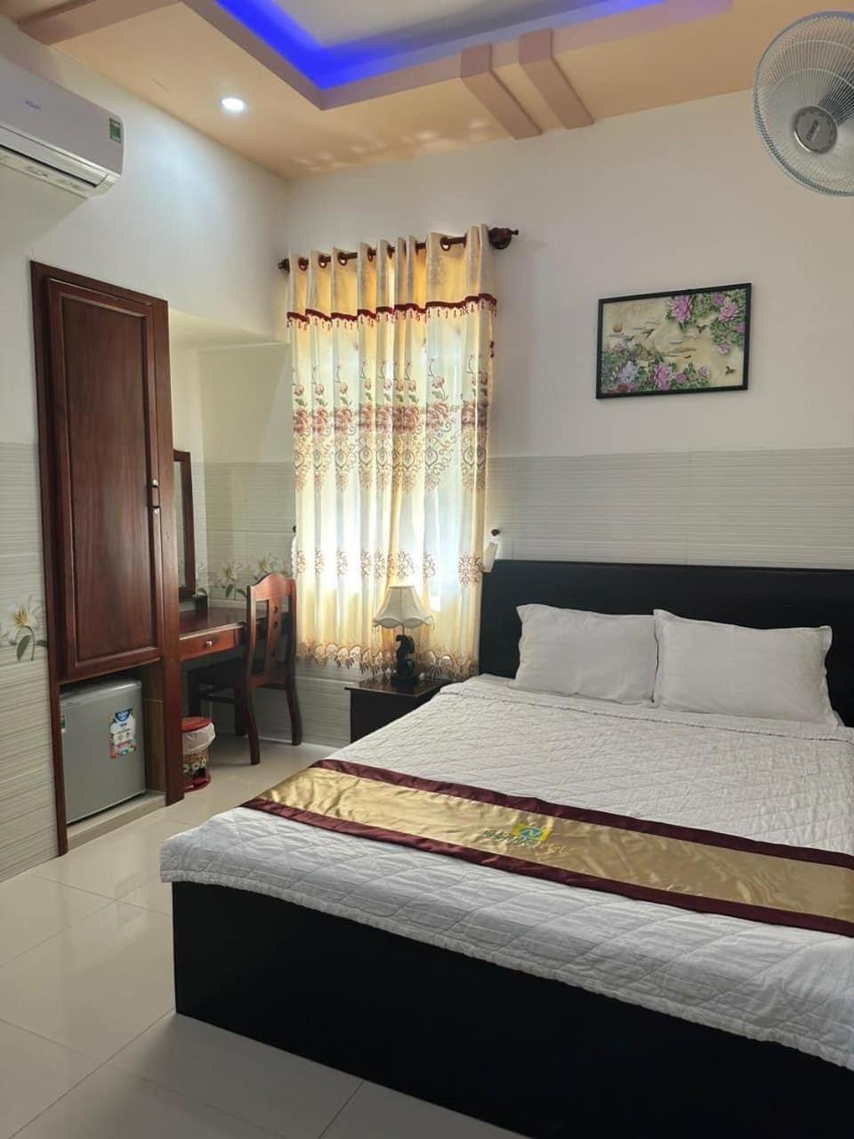 Ngoc Nam Hotel Ham Tan Buitenkant foto